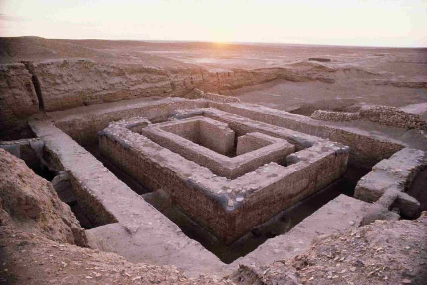  Sumerian Ruins at Uruk