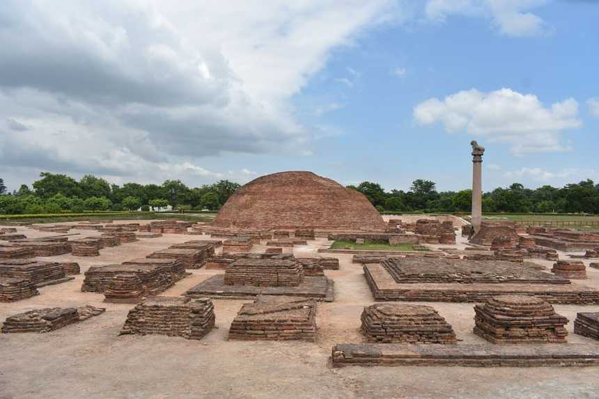 Ruins of Vaishali with Ashoka Pillar, Bihar