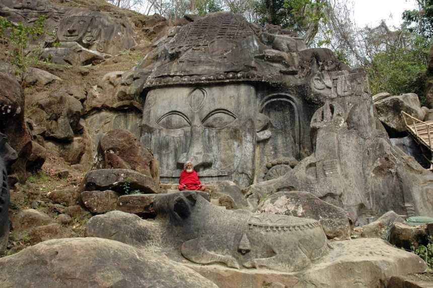 The Mysterious Stone Carvings In Unakoti – Earth is Mysterious